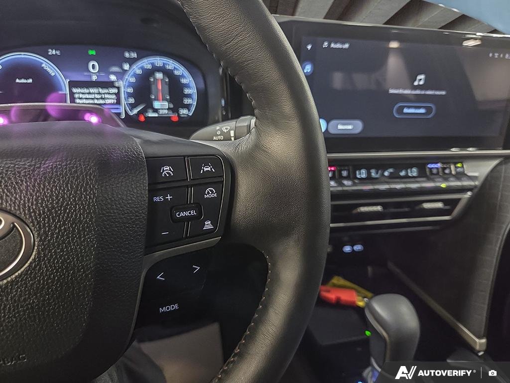 2025 Toyota Camry S2502111 | XLE Blue Edmonton - photo #15