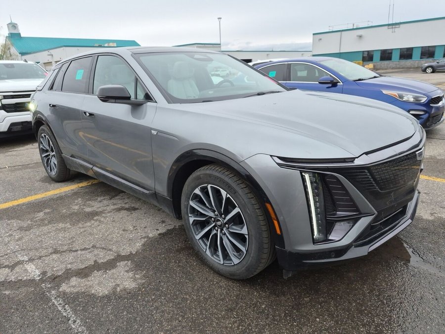 2024 Cadillac LYRIQ 2024 Silver
