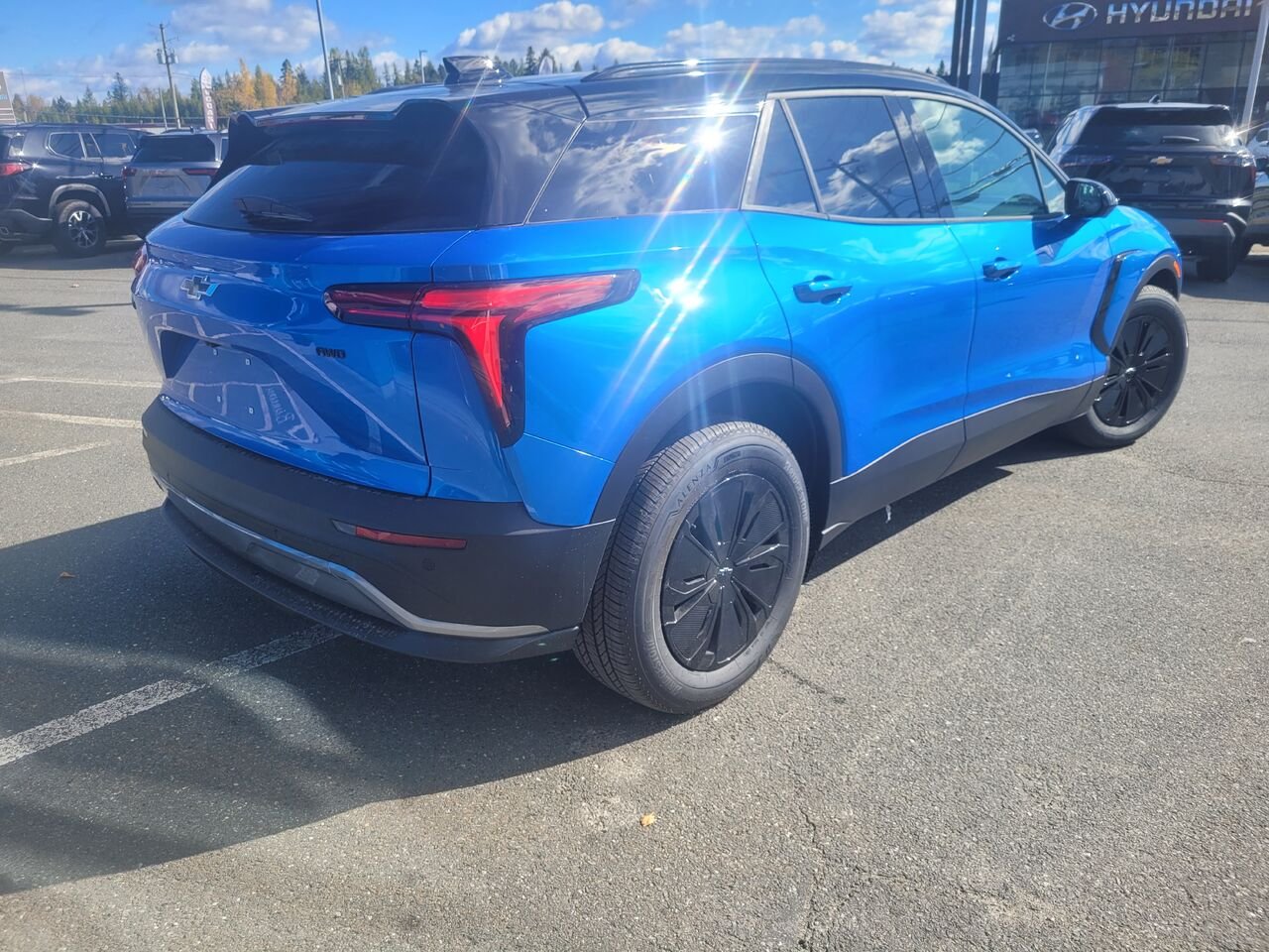 Chevrolet Blazer EV Traction intégrale, 4 portes LT 2026 BLEU DEFERLANTE METALLISE Thetford Mines - photo #2