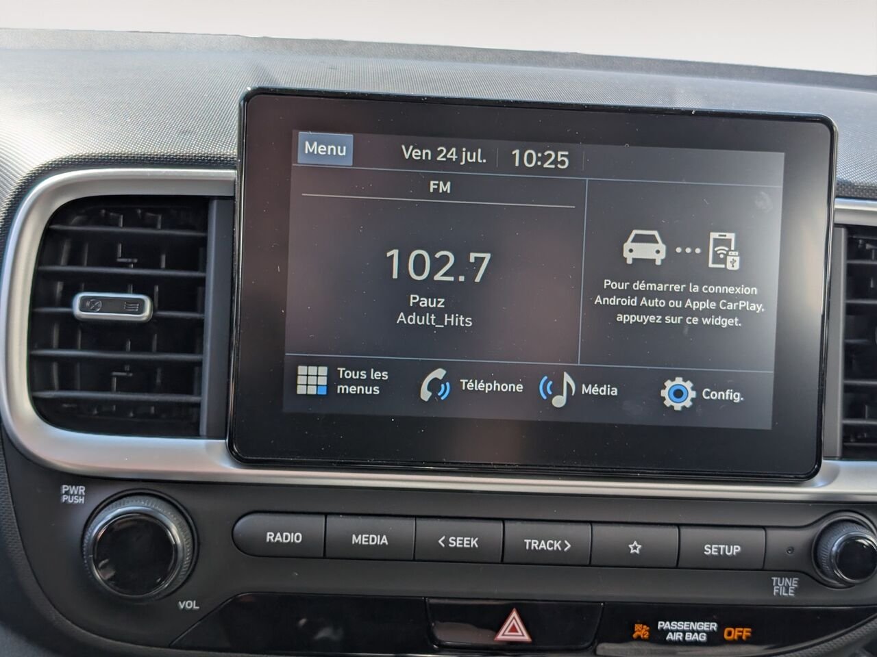 Hyundai Venue Essential/SIÈGES CHAUFFANTS/CAMÉRA DE RECUL/BLUETOOTH/AC/VITRES ÉLECTRIQUES 2026 Vert Sherbrooke - photo #9
