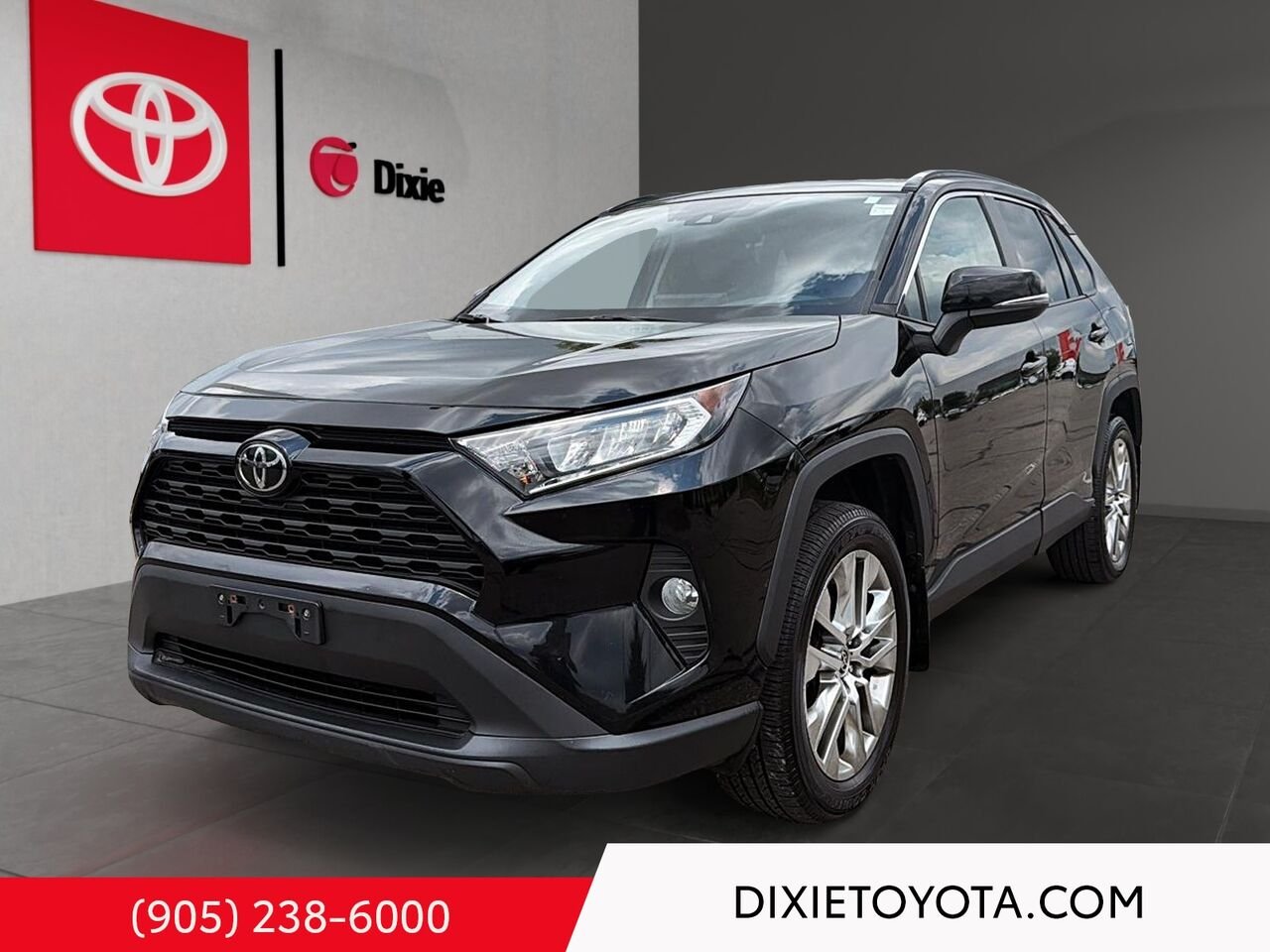2021 Toyota RAV4 XLE PREMIUM AWD / HEATED SEATS / MOONROOF / LEATHER SURFACE / CARPLAY AND ANDROID AUTO Midnight Black Metallic Mississauga - photo #0
