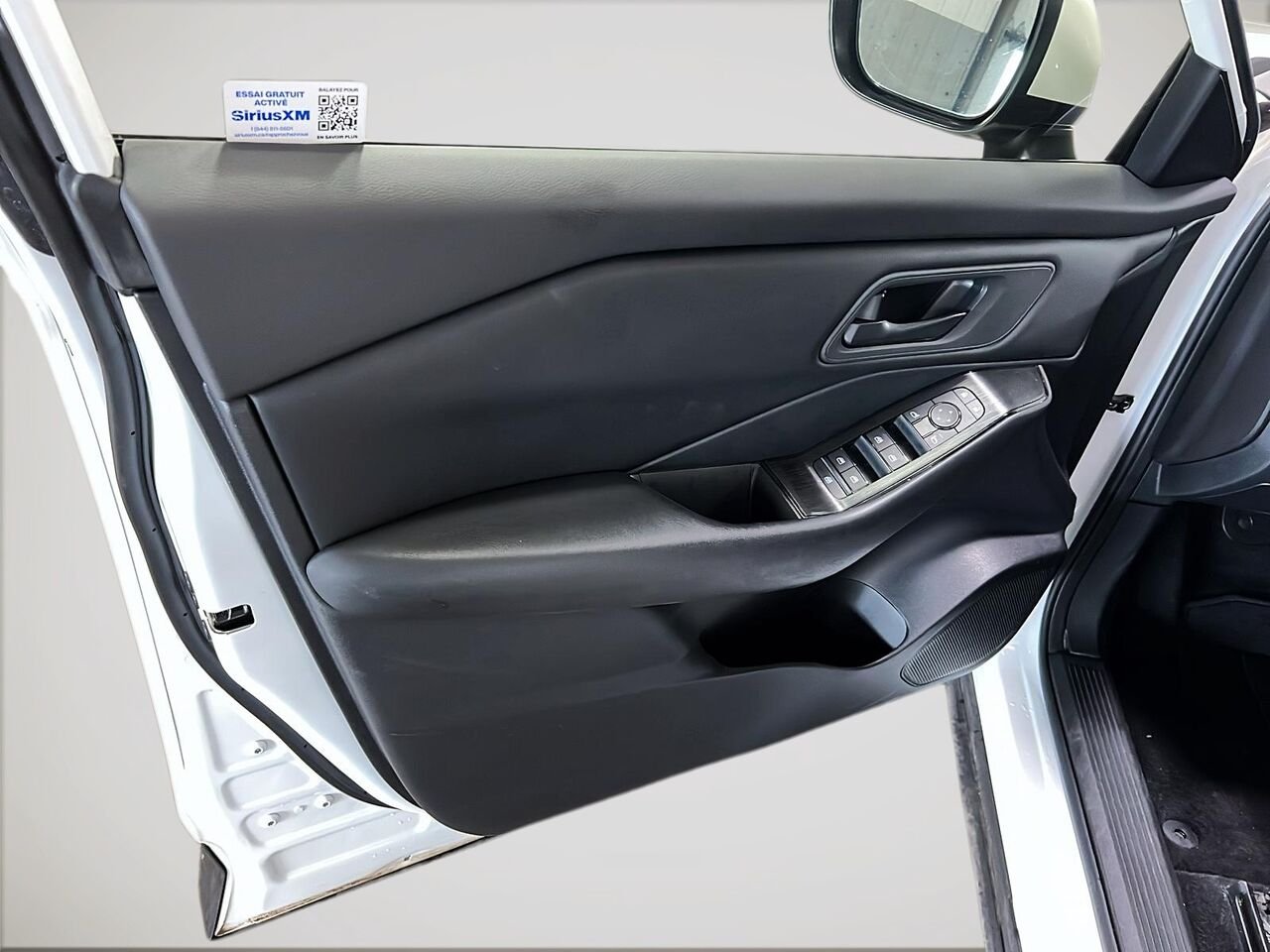 2024 Nissan Rogue White Québec - photo #10