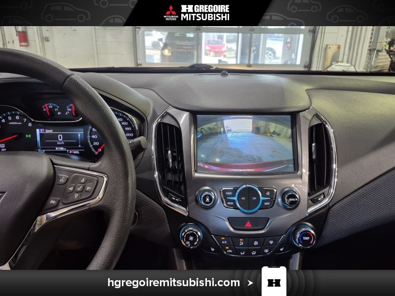 2018 Chevrolet Cruze Brown Laval - photo #27