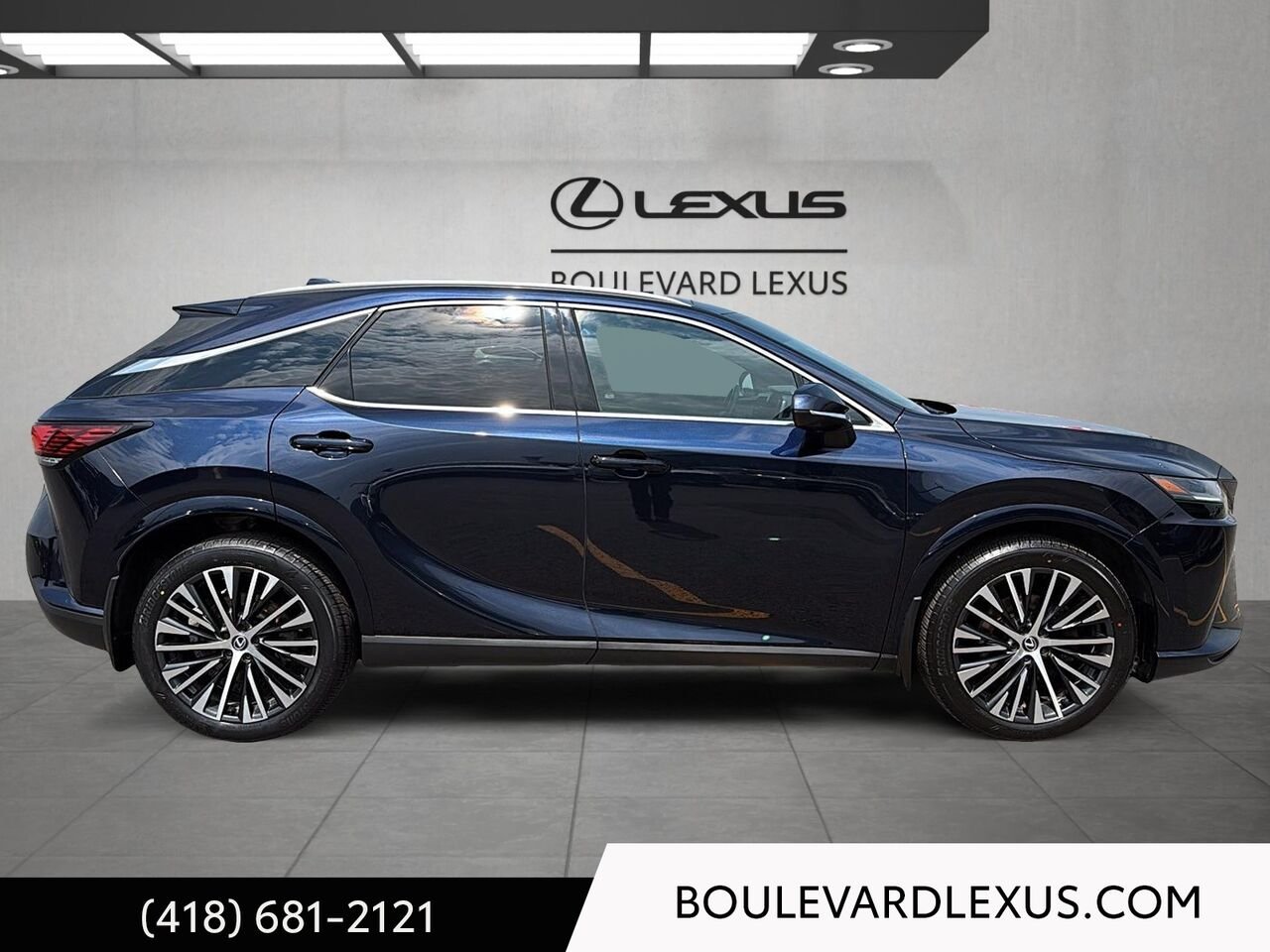Lexus RX 19862A 2024 Bleu Québec - photo #2