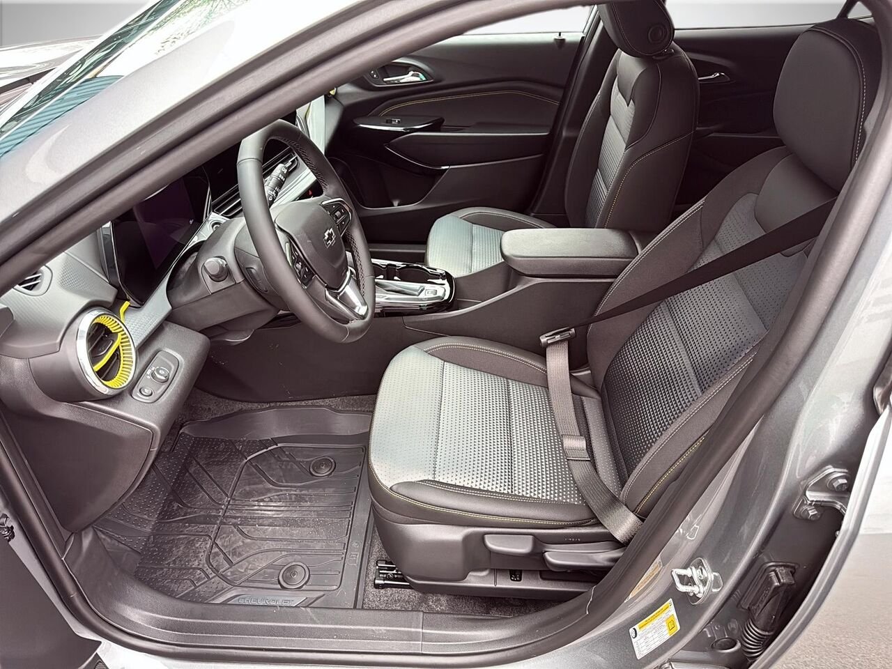 Chevrolet Trax Traction avant 4 portes LT 2026 GRIS STERLING METALLISE Saint-Hyacinthe - photo #8