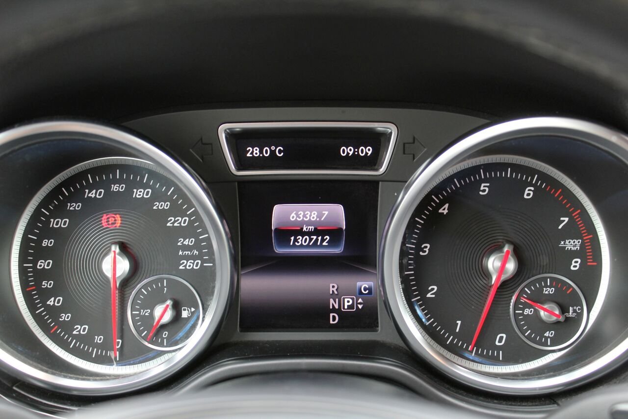 2018 Mercedes-Benz GLE VIN: 4JGDA5GB1JB111614 Silver Sainte-Rose - photo #14