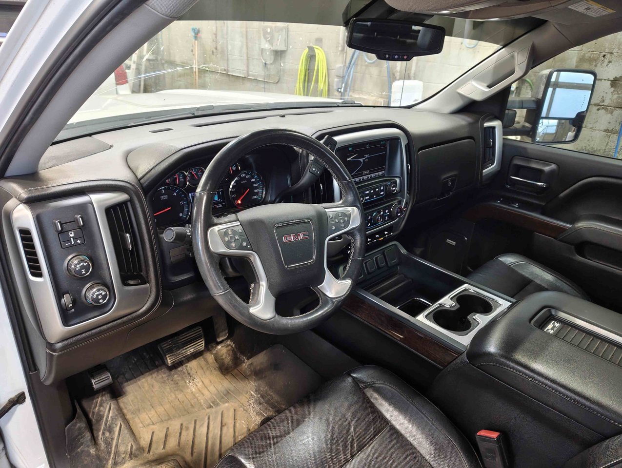 2017 GMC Sierra 1500 4WD Crew Cab 143.5 SLT White Sherwood Park - photo #6