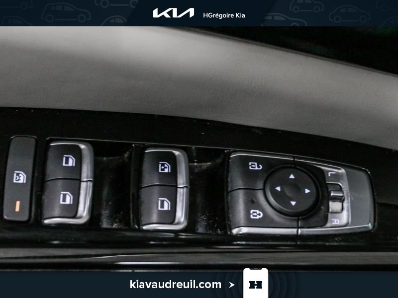 2022 Kia Carnival Grey Laval - photo #10
