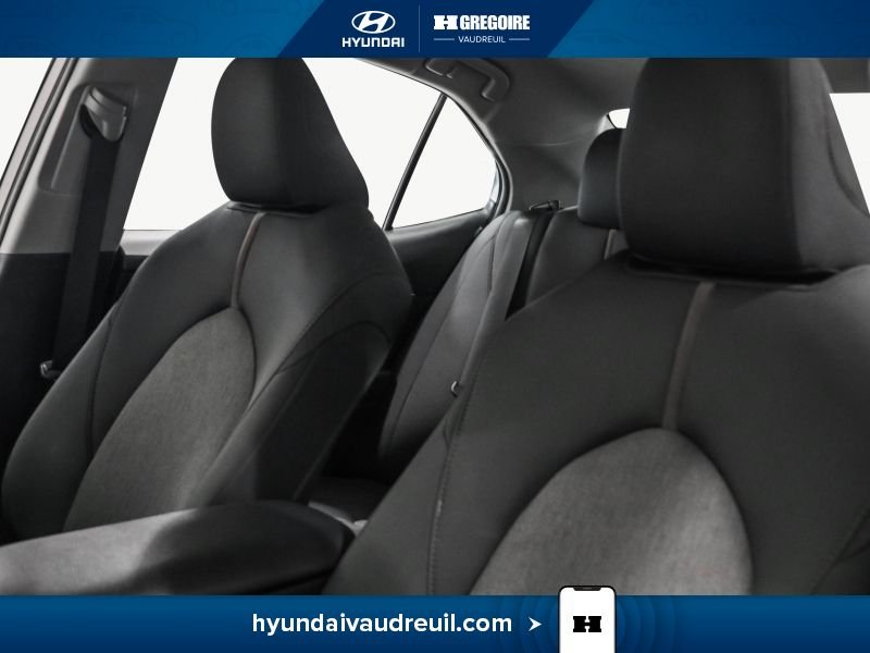 2020 Toyota Camry Grey Laval - photo #13