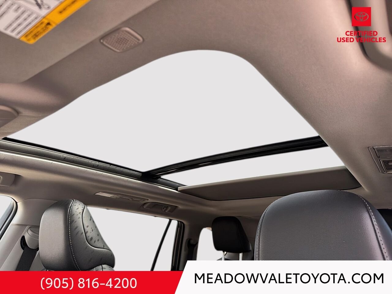 2025 Toyota HIGHLANDER Heads up Display, 20" Alloy Wheels+2nd row Captain’s Chairs+ Heated 2nd Row Seats + Panoramic View Monitor Magnetic Grey Metallic Mississauga - photo #10