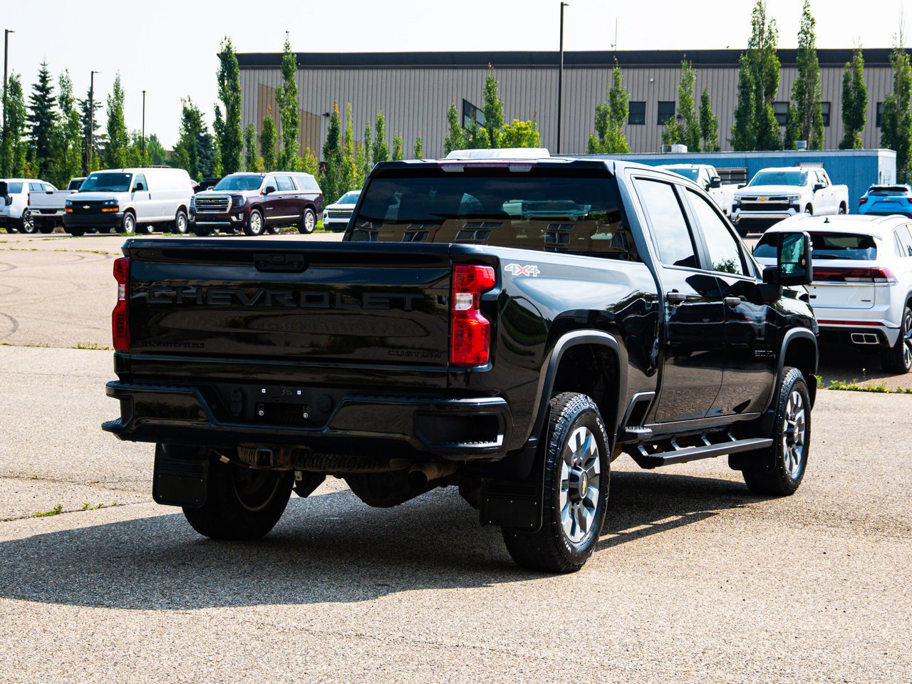 2022 Chevrolet Silverado 2500HD 4WD Crew Cab 159 Custom Black Sherwood Park - photo #12