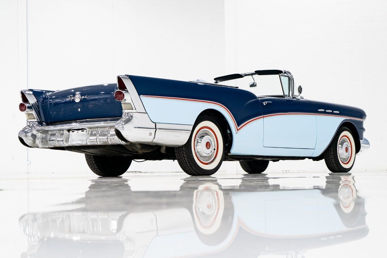 Buick Special 364/300HP NailHead 1 of only 2,056 | PRICE IN USD 1957 Bleu Montréal - photo #5