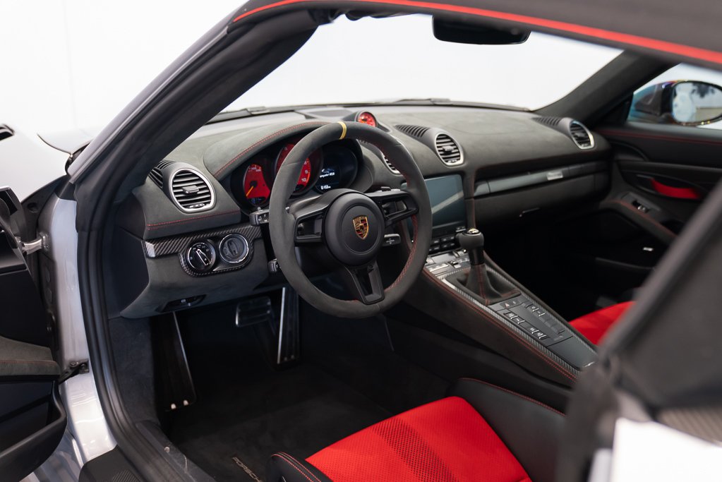 2024 Porsche 718 Spyder Silver Kirkland - photo #20
