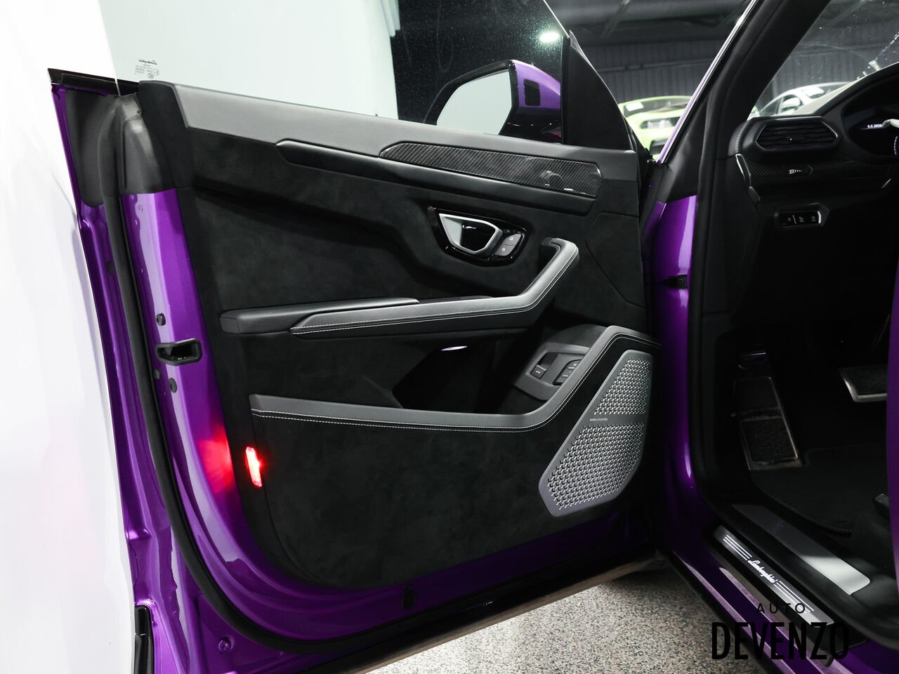 Lamborghini Urus 2024 Mauve Saint-Eustache - photo #11