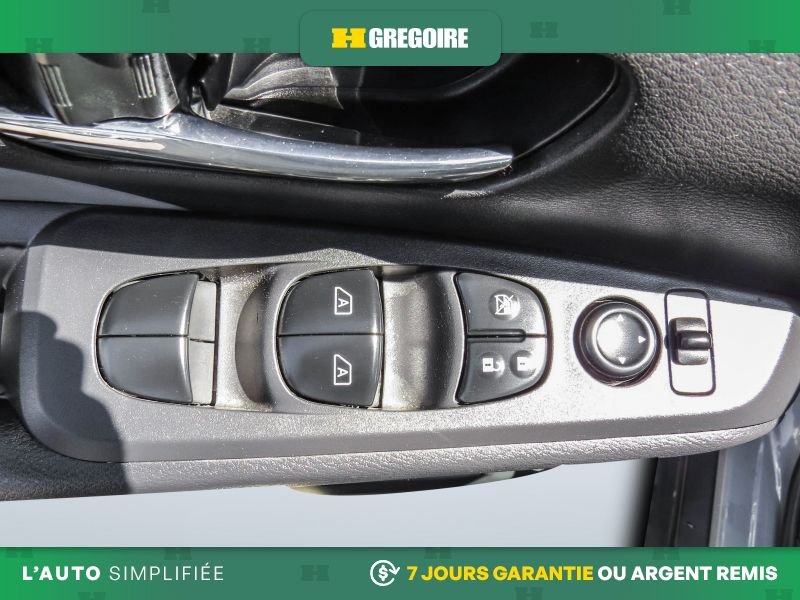 Nissan Kicks 2024 Gris Blainville - photo #13