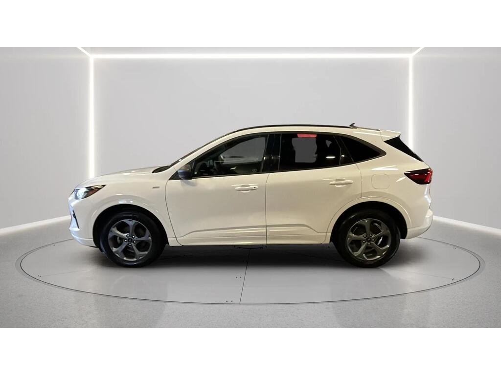 Ford Escape 2023 Blanc Gatineau - photo #1