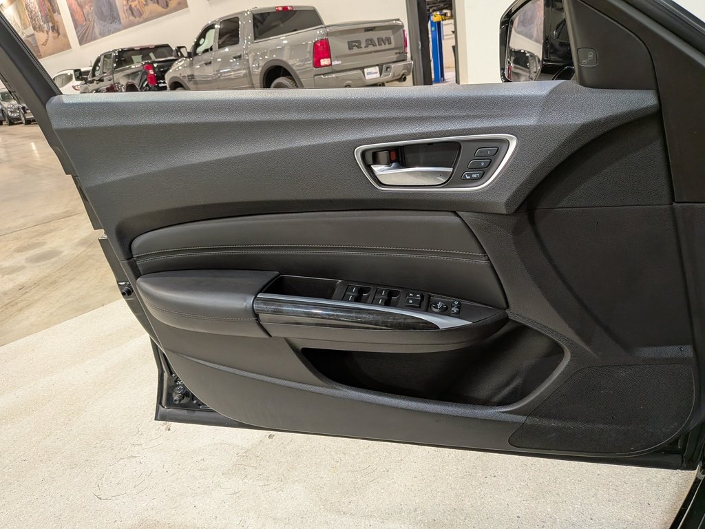 Acura TLX 2018 Noir Val-David - photo #32
