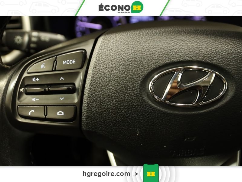 2021 Hyundai Venue Silver Saint-Eustache - photo #13