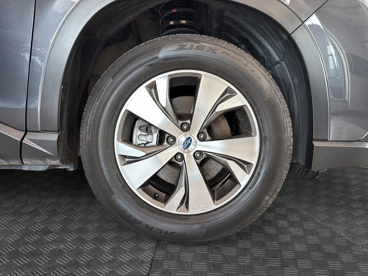2023 Subaru Ascent VIN 4S4WMADD5P3445274 Grey Baie-Comeau - photo #7