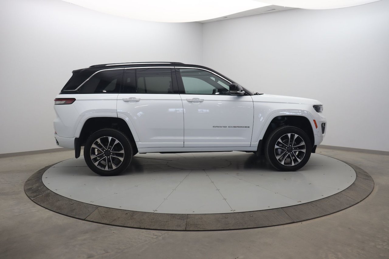 Jeep Grand Cherokee NIV 1C4RJHDG7P8804897 2023 Blanc Baie-Comeau - photo #2