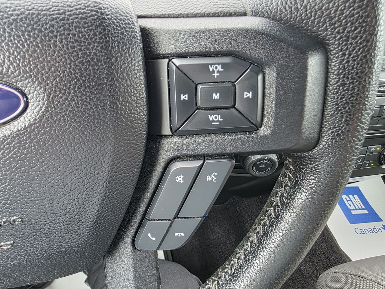 2016 Ford F-150 Cab SuperCrew 4RM 157 po XLT Black Rouyn-Noranda - photo #35