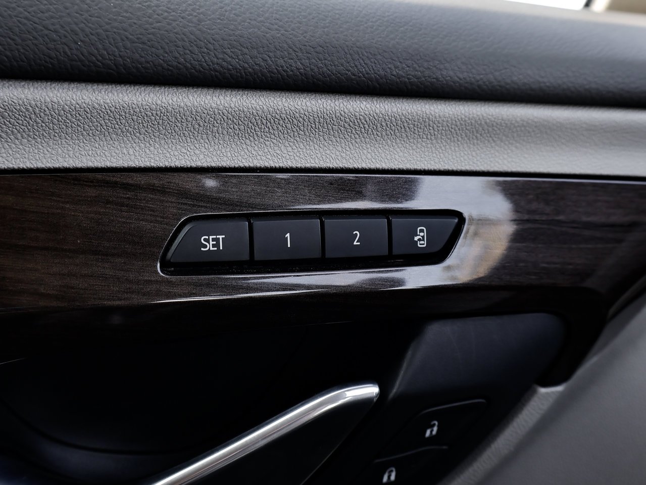 2019 GMC Terrain AWD 4dr Denali Grey Sherwood Park - photo #18