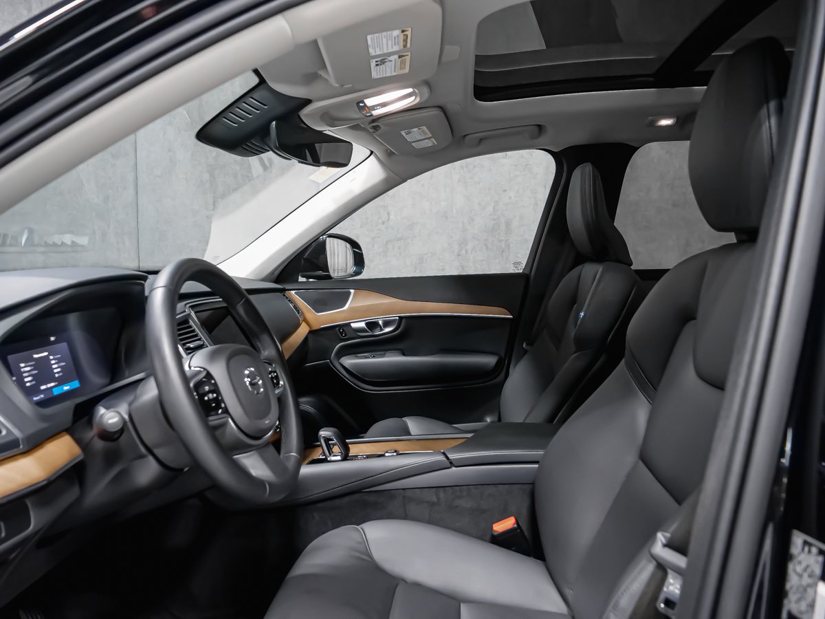 2024 Volvo XC90 B5 CORE BRIGHT CLIMATE Black Montreal - photo #11