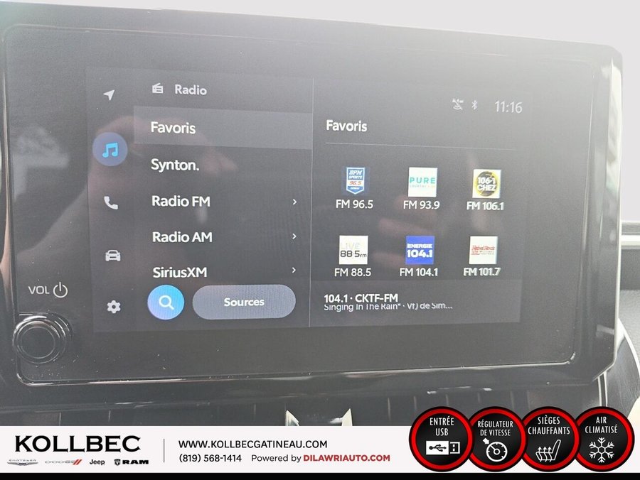 TOYOTA COROLLA *** UN PROPRIO + CLEAN CARFAX + BAS KILOMÉTRAGE*** 2025 Bleu