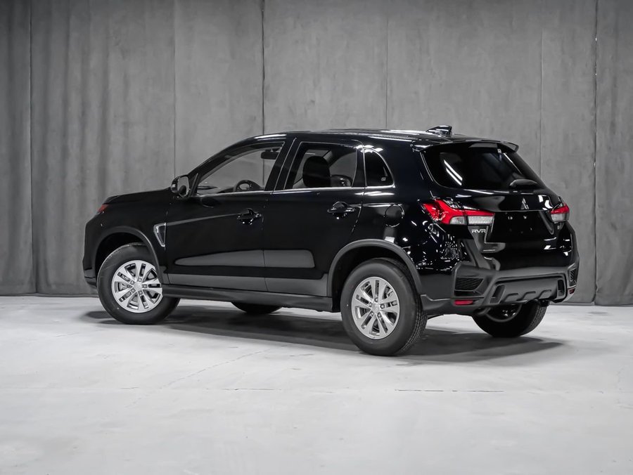 2026 Mitsubishi RVR SE Labrador Black