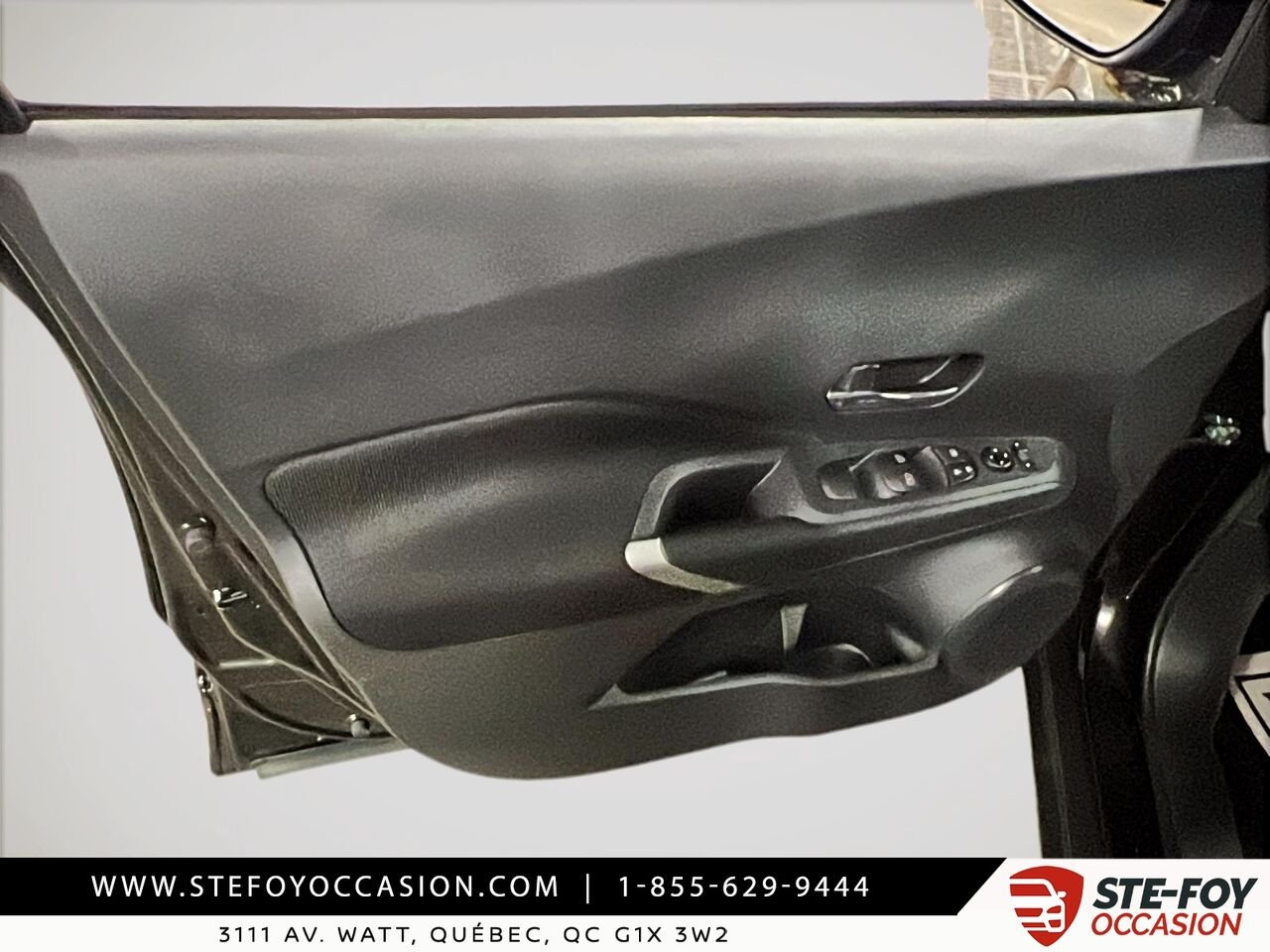 Nissan Kicks SV TA 2024 Noir Québec - photo #10