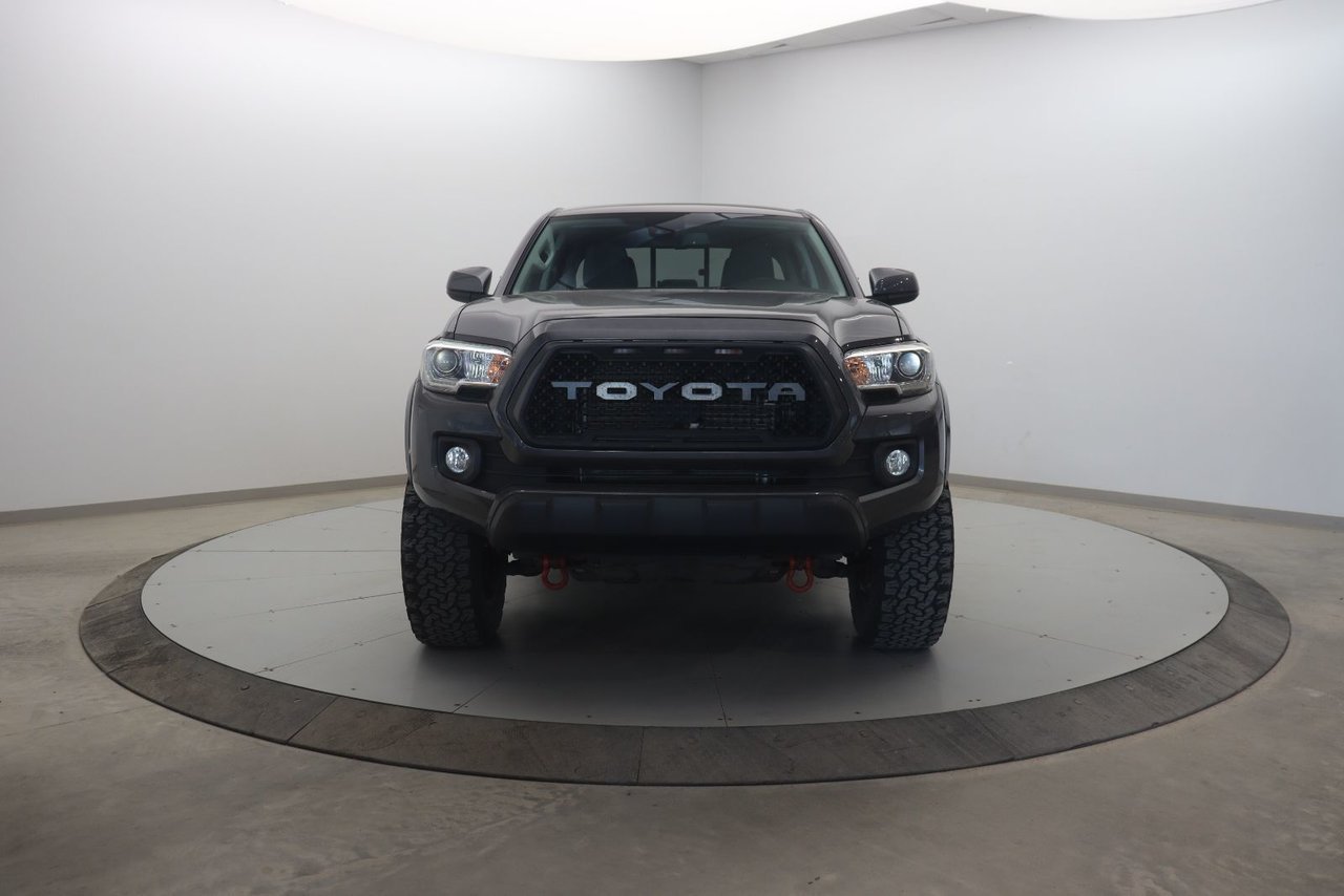 2020 Toyota Tacoma VIN 5TFDZ5BN4LX050456 Grey Baie-Comeau - photo #1