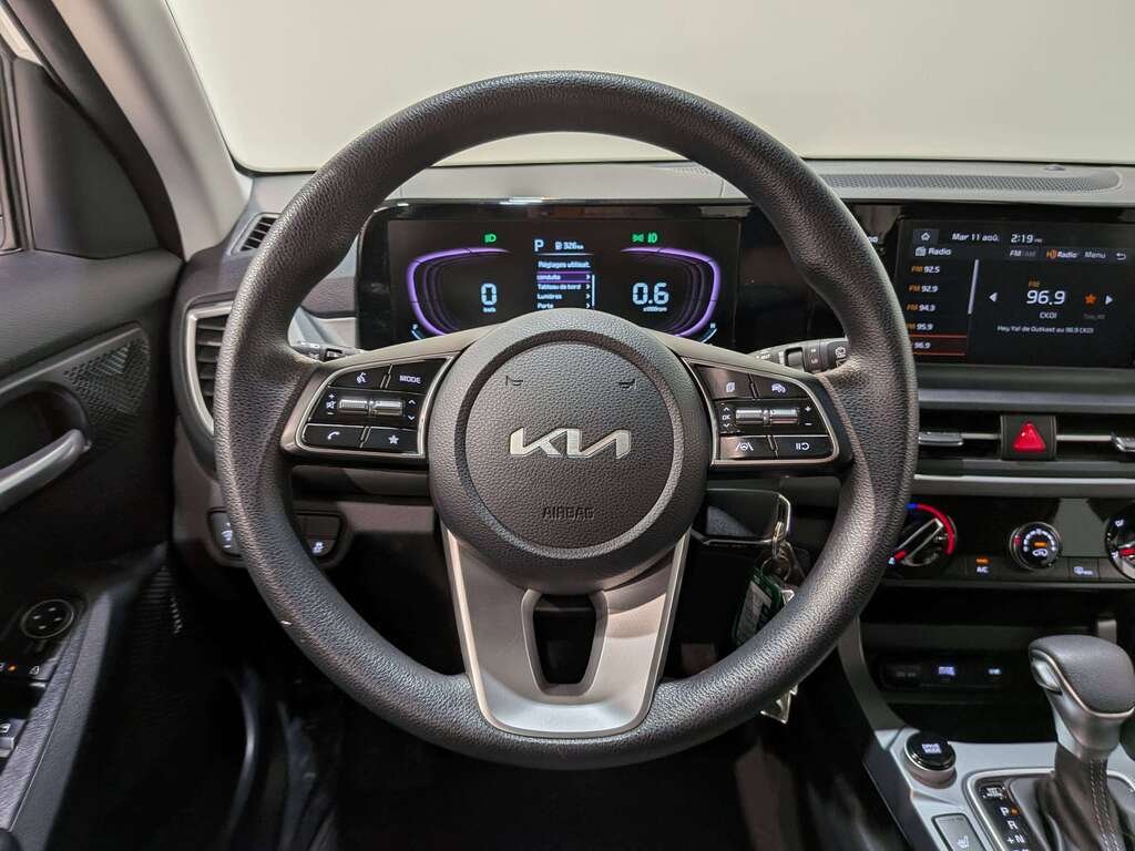 Kia Seltos LX FWD 2024 Blanc Val-David - photo #13
