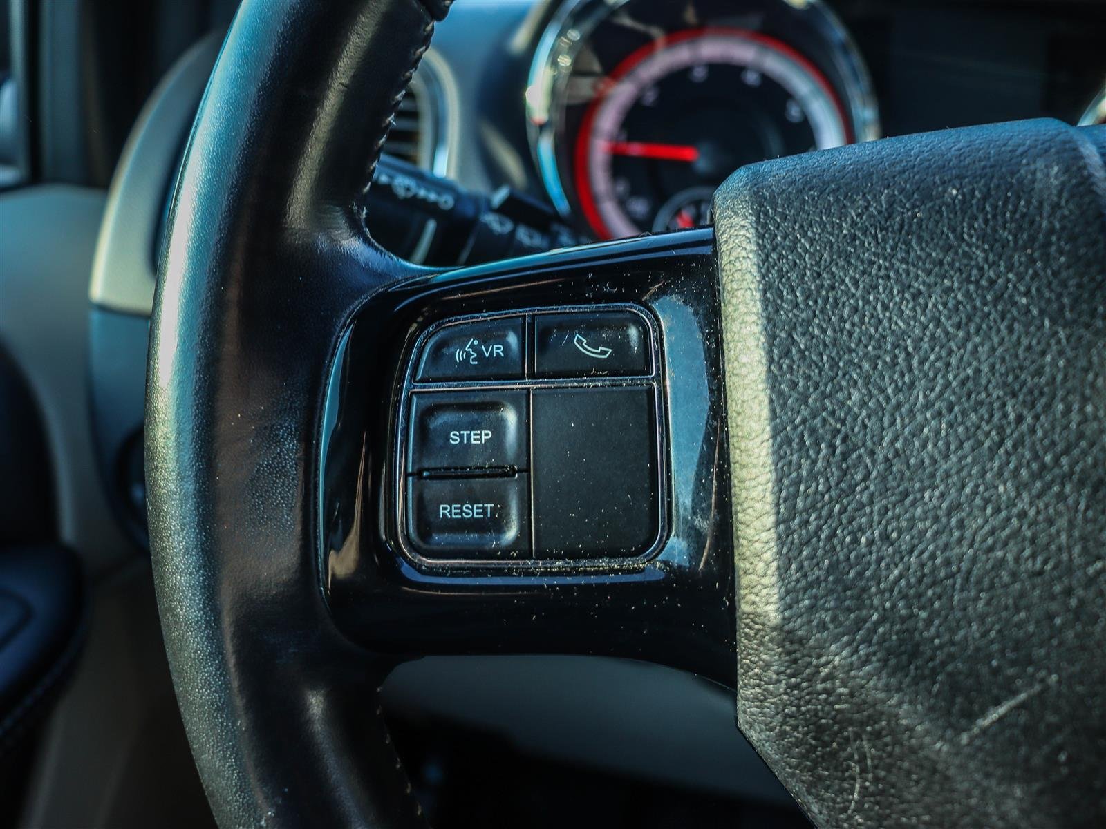 Dodge Grand Caravan CVP/SXT 2019 Grey Ottawa & Gatineau - photo #22