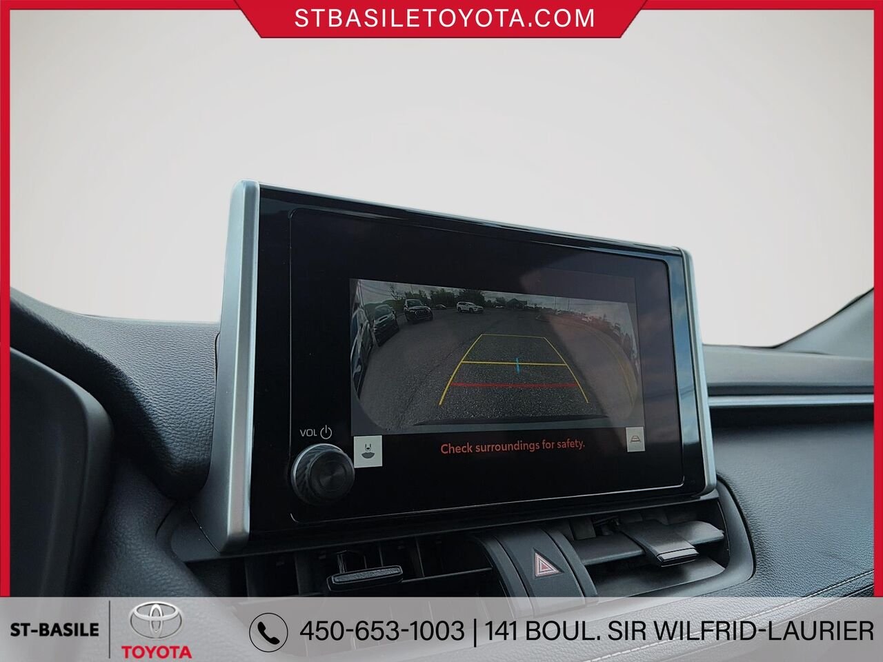 Toyota RAV4 Hybride 2025 Ciel argent métallisé Saint-Basile-le-Grand - photo #20