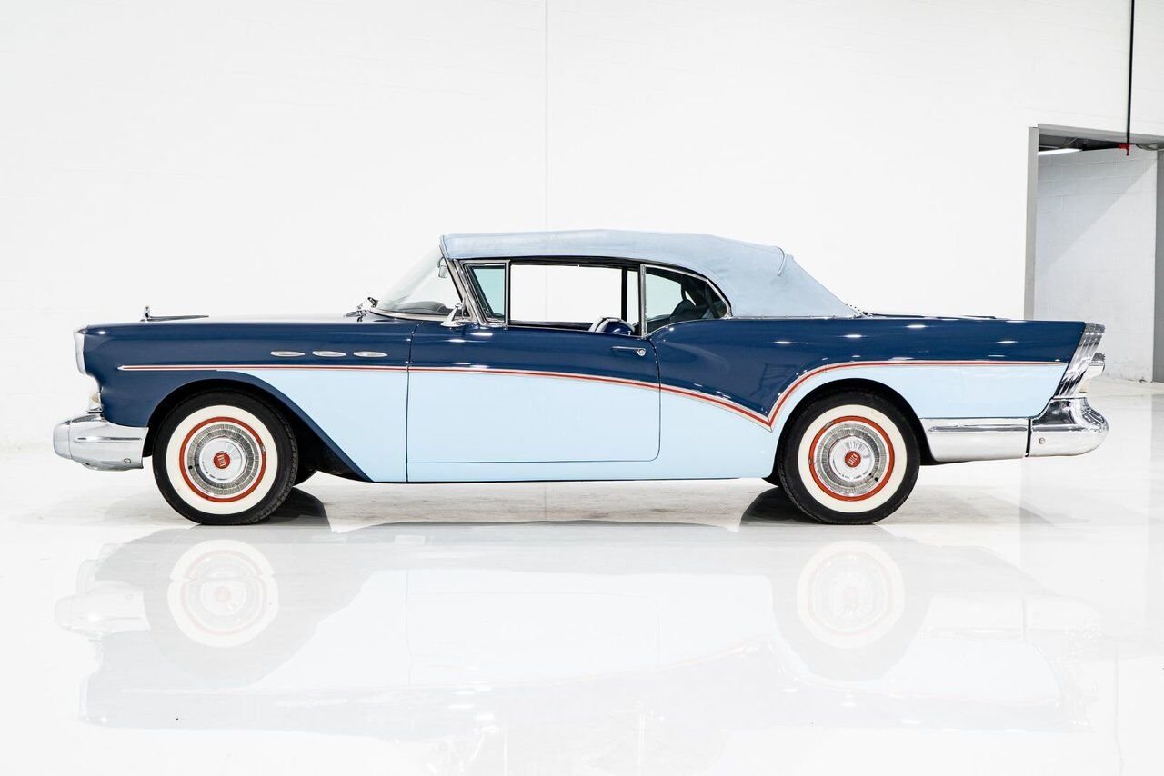 Buick Special 364/300HP NailHead 1 of only 2,056 | PRICE IN USD 1957 Bleu Montréal - photo #6