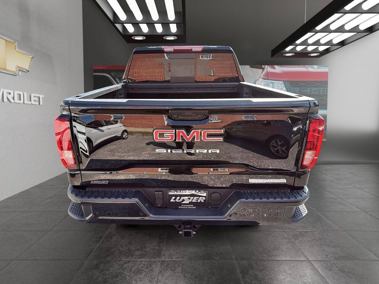 GMC Sierra 1500 Elevation cabine multiplace 4RM 147 po 2026 NOIR ONYX Saint-Hyacinthe - photo #2