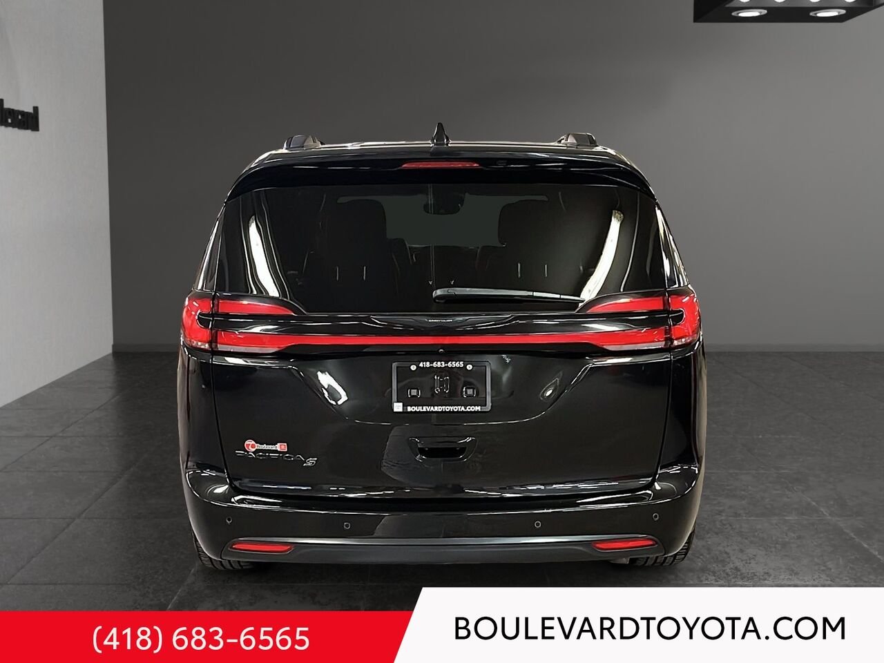 2022 Chrysler Pacifica 100232A-096 | TOURING Black Québec - photo #4