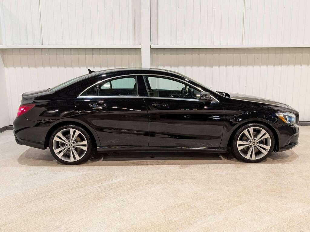 2019 Mercedes-Benz CLA CLA 250 4MATIC Coupe Black Val-David - photo #3