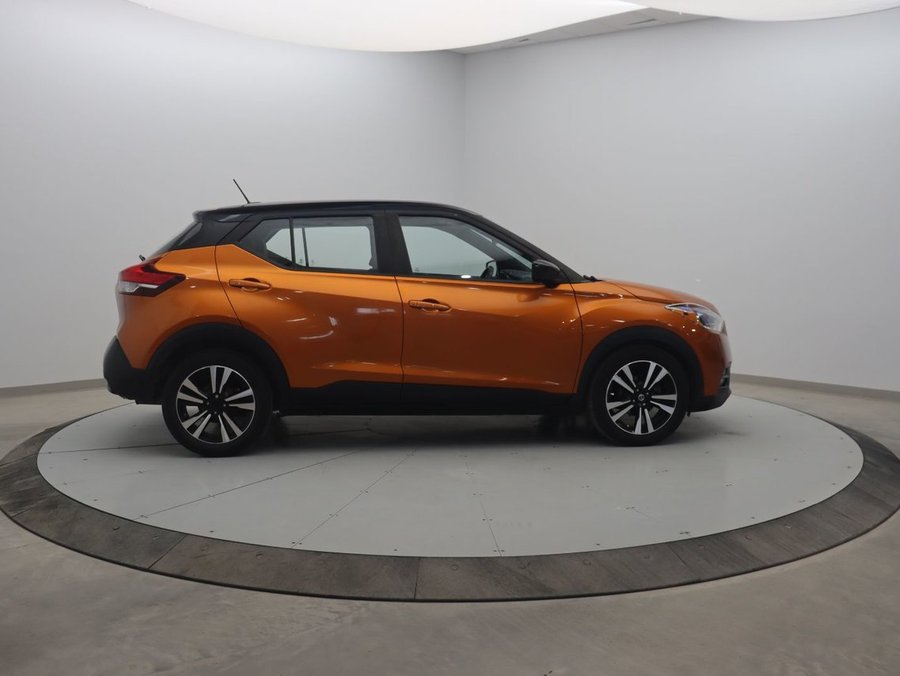 2018 Nissan Kicks 2018 Orange