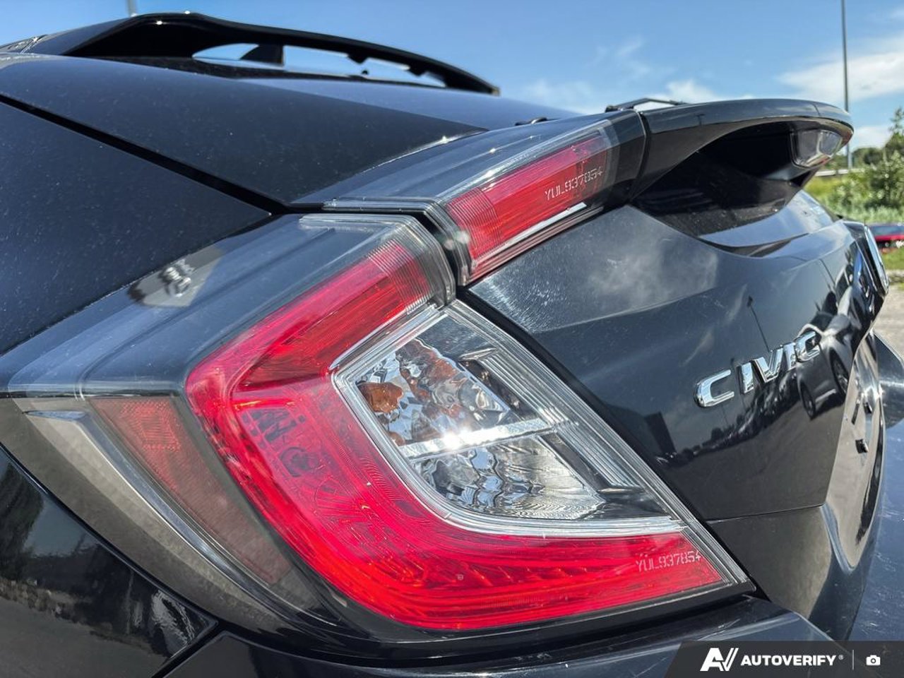 2018 Honda Civic Hatchback SHHFK7G47JU303901 Black Mirabel - photo #13