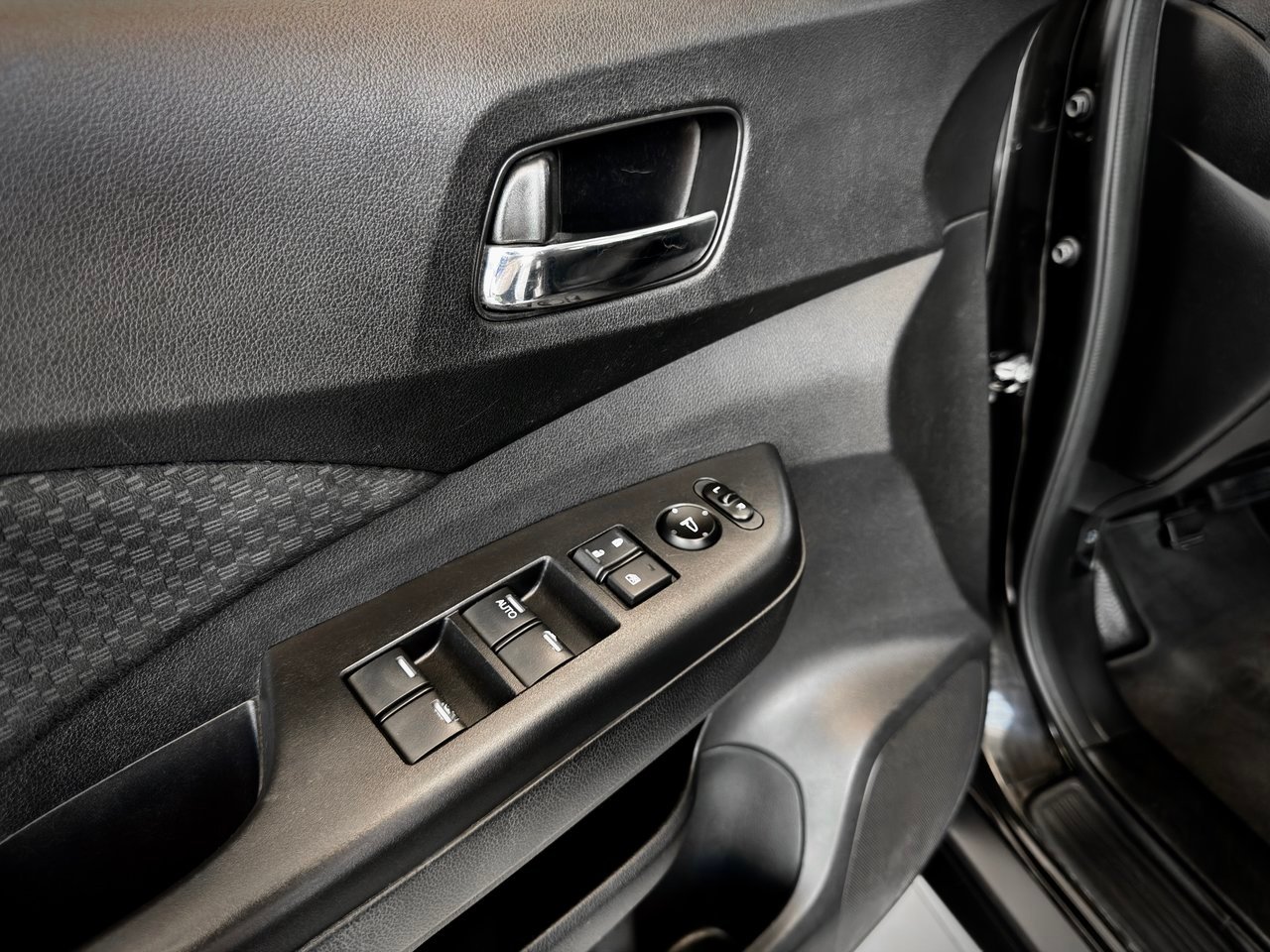 2016 Honda CR-V Black Notre-Dame-des-Prairies - photo #31