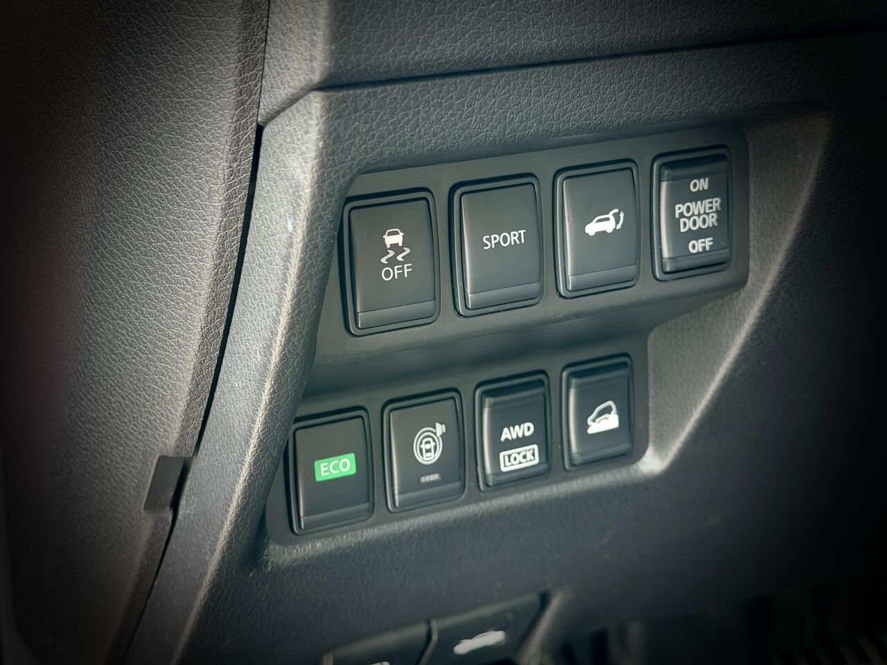 2016 Nissan Rogue Grey Notre-Dame-des-Prairies - photo #31