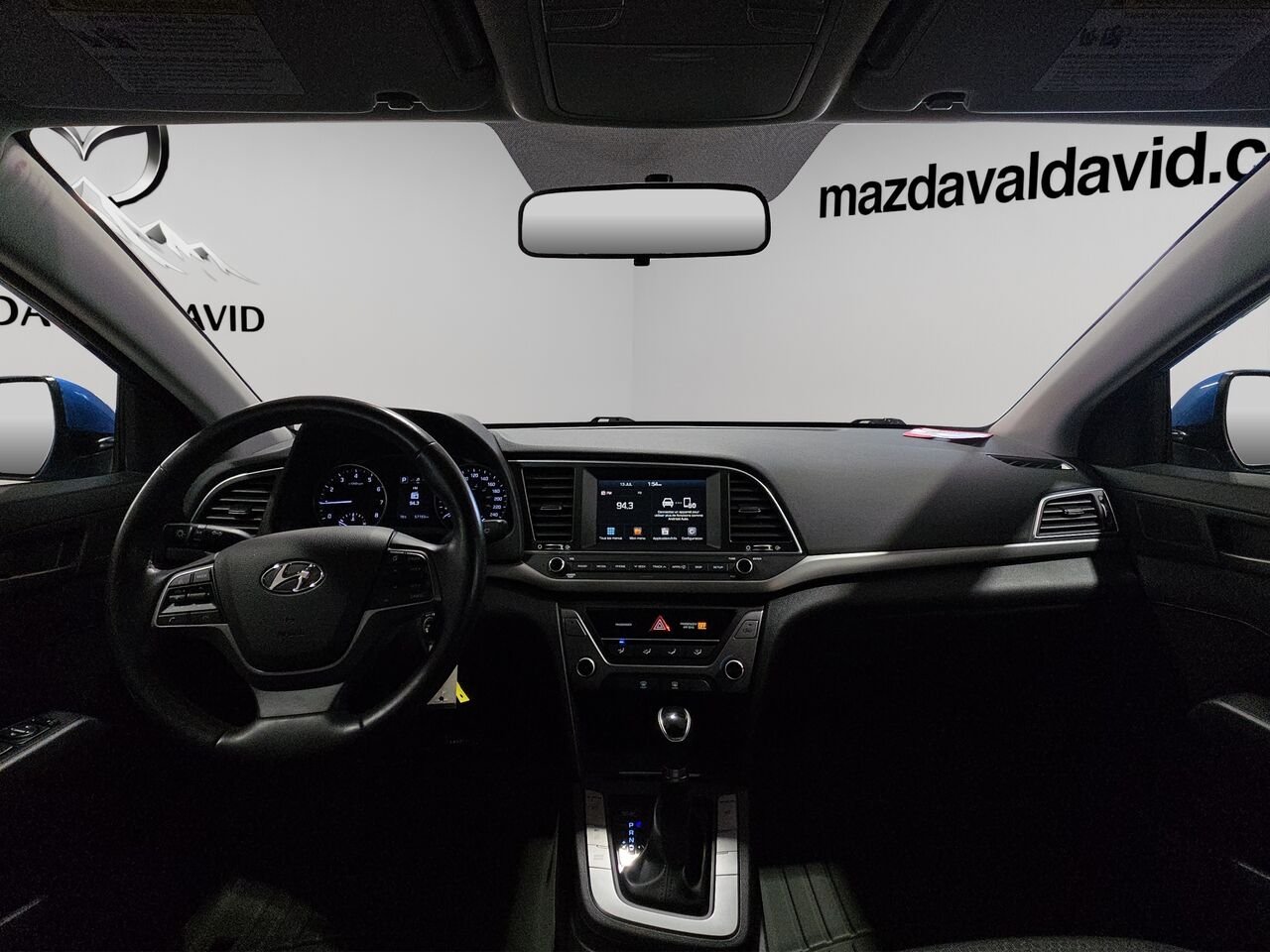 Hyundai Elantra Berline 4 portes, boîte automatique, GL, volant chauffant, caméra de recul 2017 Bleu Val-David - photo #7