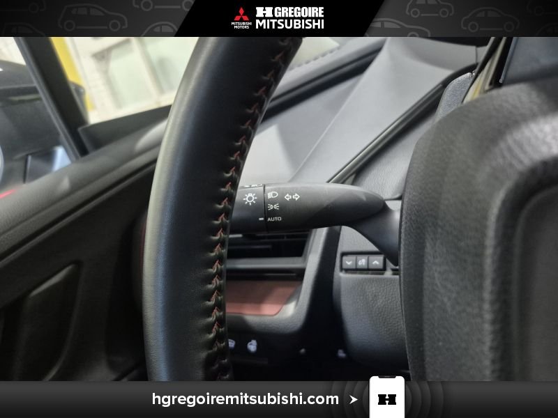 2024 Toyota Prius Silver Blainville - photo #18