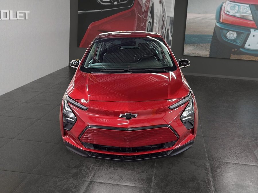 CHEVROLET BOLT LT + BAS KILOMETRAGE + FINI L'ESSENCE !! 2023 Rouge