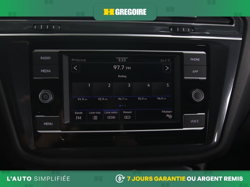 2020 Volkswagen Tiguan Grey Blainville - photo #11