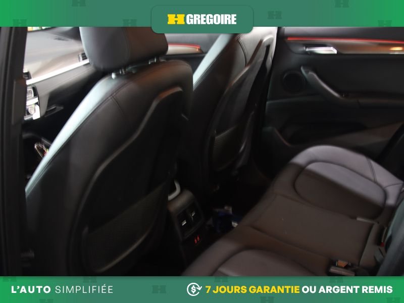BMW X1 821757 | xDrive28i AWD AUTO A/C MAGS CUIR NAV CAM RECUL BLU 2022 Noir Laval - photo #25