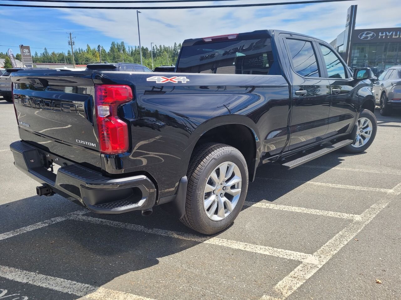 Chevrolet Silverado 1500 Custom cabine multiplace 4RM 157 po 2026 Noir Thetford Mines - photo #2