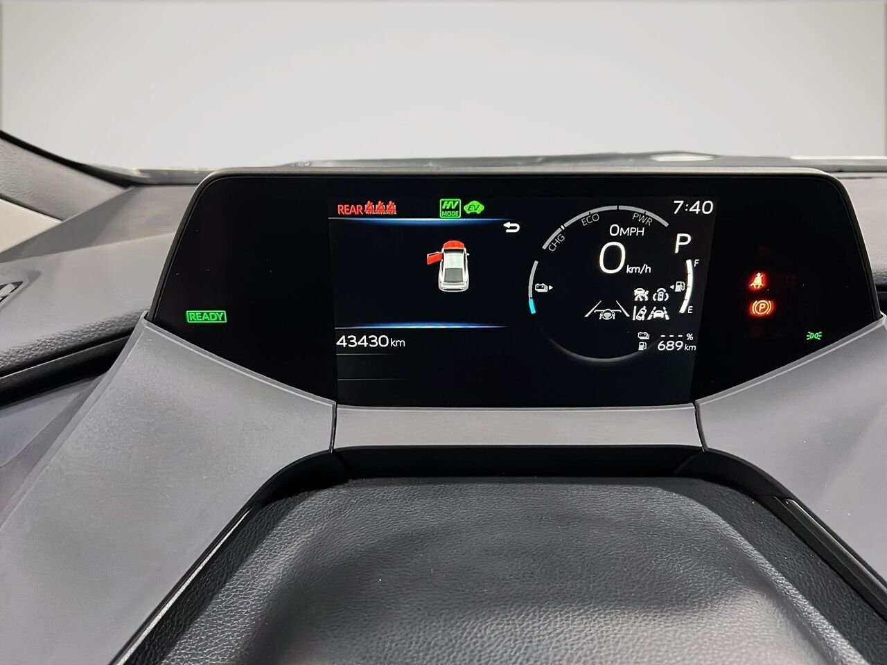 Toyota Prius PLUG-IN hybride SE 2025 Blanc Québec - photo #11