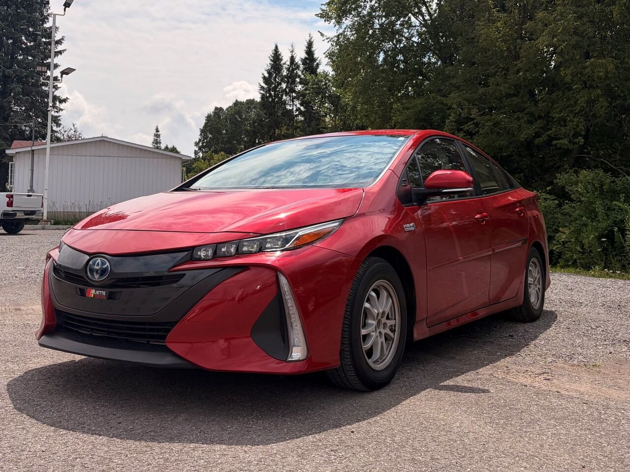 2021 Toyota Prius Prime Red Sainte-Julienne - photo #0